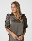 NEO NOIR BLOUSE ELBA HEAVY SATEEN WARM GREY BROWN