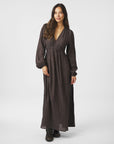 NEO NOIR JURK SILFI CREPE DARK BROWN