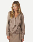 NEO NOIR BLOUSE CAPRINA HEAVY SATEEN DARK TAUPE