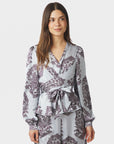NEO NOIR BLOUSE RISTA DECO DROP LIGHT BLUE