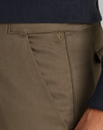 CAST IRON CHINO RISER STRETCH CAMEL