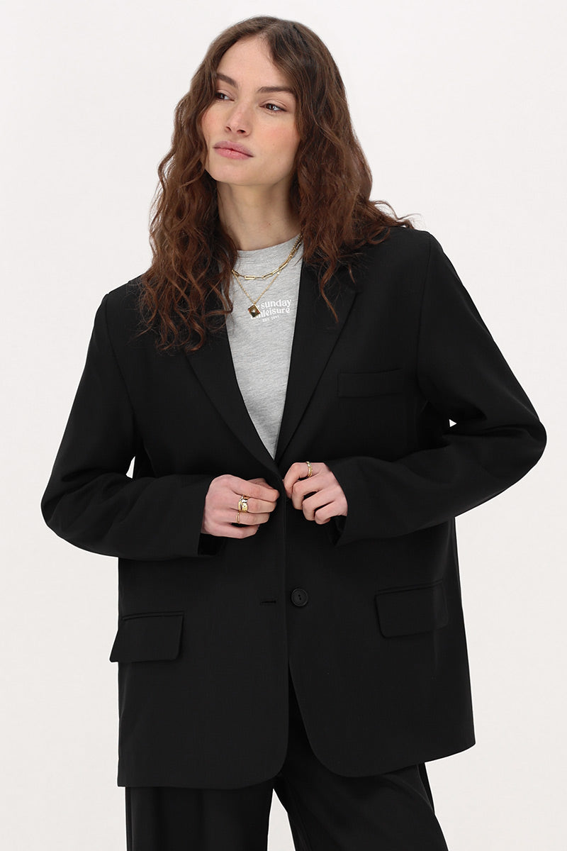 MY JEWELLERY SIERADEN BLAZER MET SPLIT ZWART