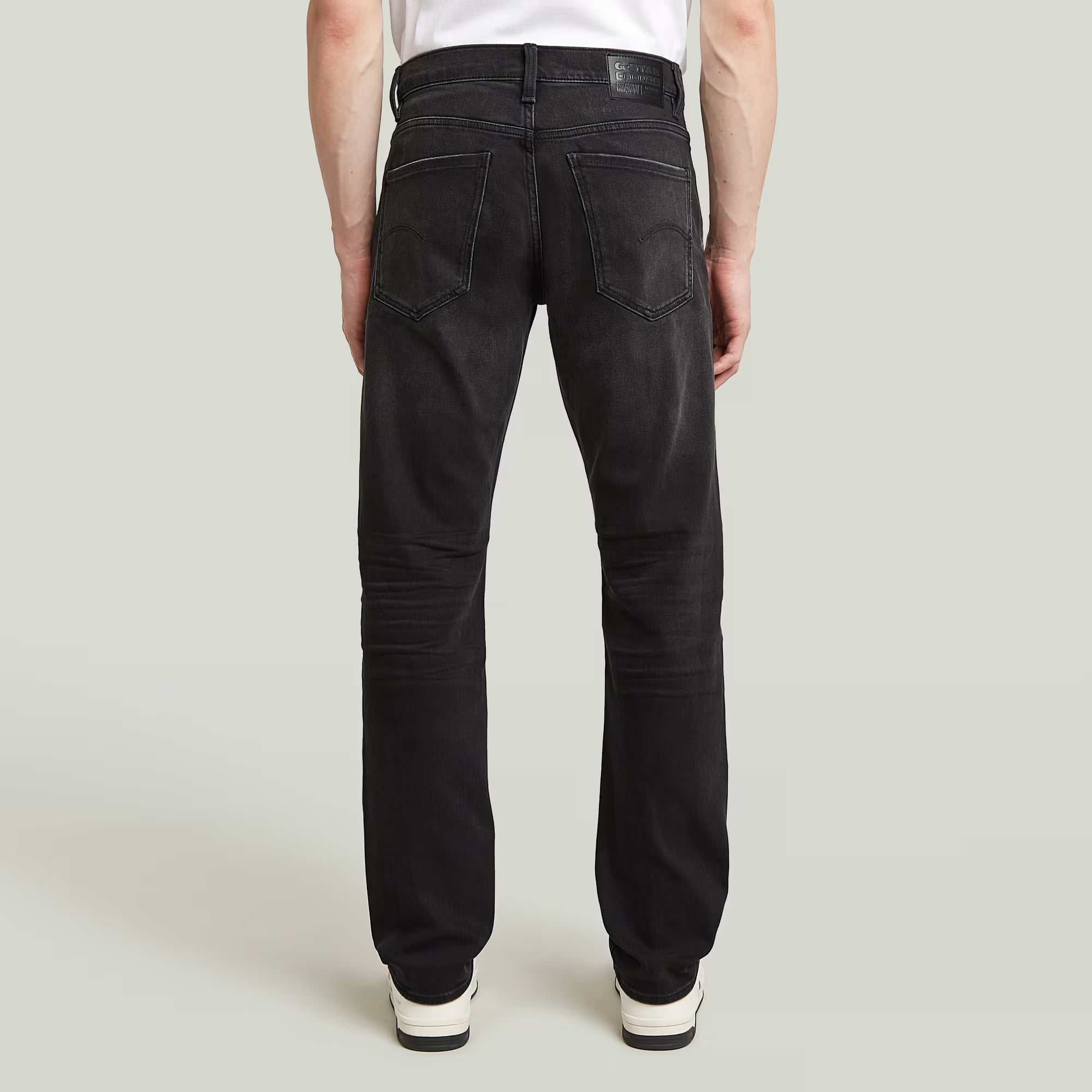 G-STAR RAW MEN JEANS MOSA STRAIGHT FIT WORN IN BLACK MOON
