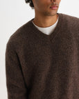 WAX LONDON PULLOVER KEMP V-NECK FLUFFY WOOL BLEND CHOCOLATE BROWN