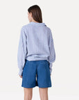 ANOTHER-LABEL SHORT MOORE PLEATED DENIM MID BLUE