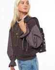 MY JEWELLERY SIERADEN SWEATER MET GESTREEPTE MOUWEN BRUIN