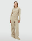 JOSH V TOP VIVANNA CROPPED REGULAR BLOUSE MET KRIJTSTREEP LIGHT BEIGE