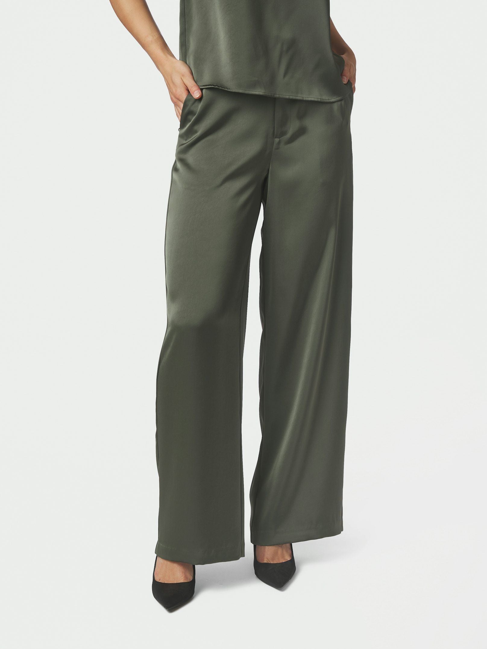 NEO NOIR PANTS EMMETT HEAVY SATEEN DEEP GREEN