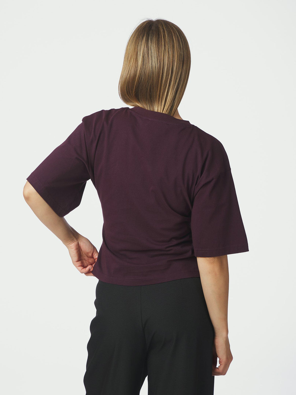 NEO NOIR T-SHIRT ASHA BOXY TEE BORDEAUX