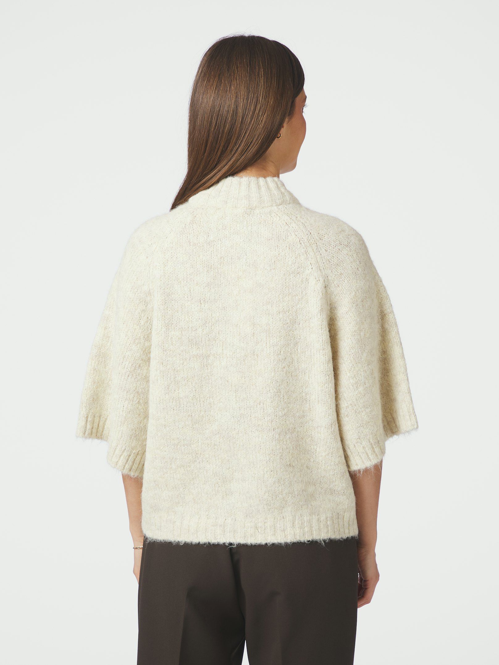 NEO NOIR VEST BENUTA FLUFFY KNIT CARDIGAN IVORY