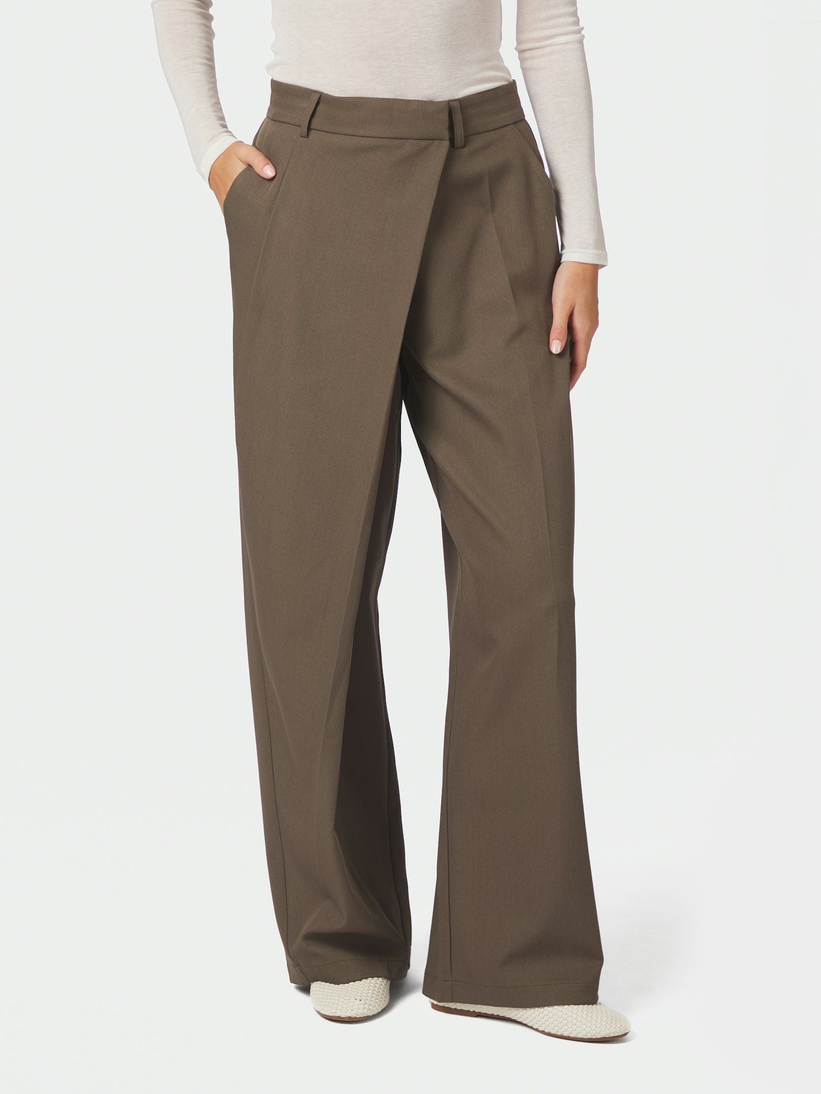 NEO NOIR PANTS CALINA STRUCTURE WRAP DUSTY BROWN