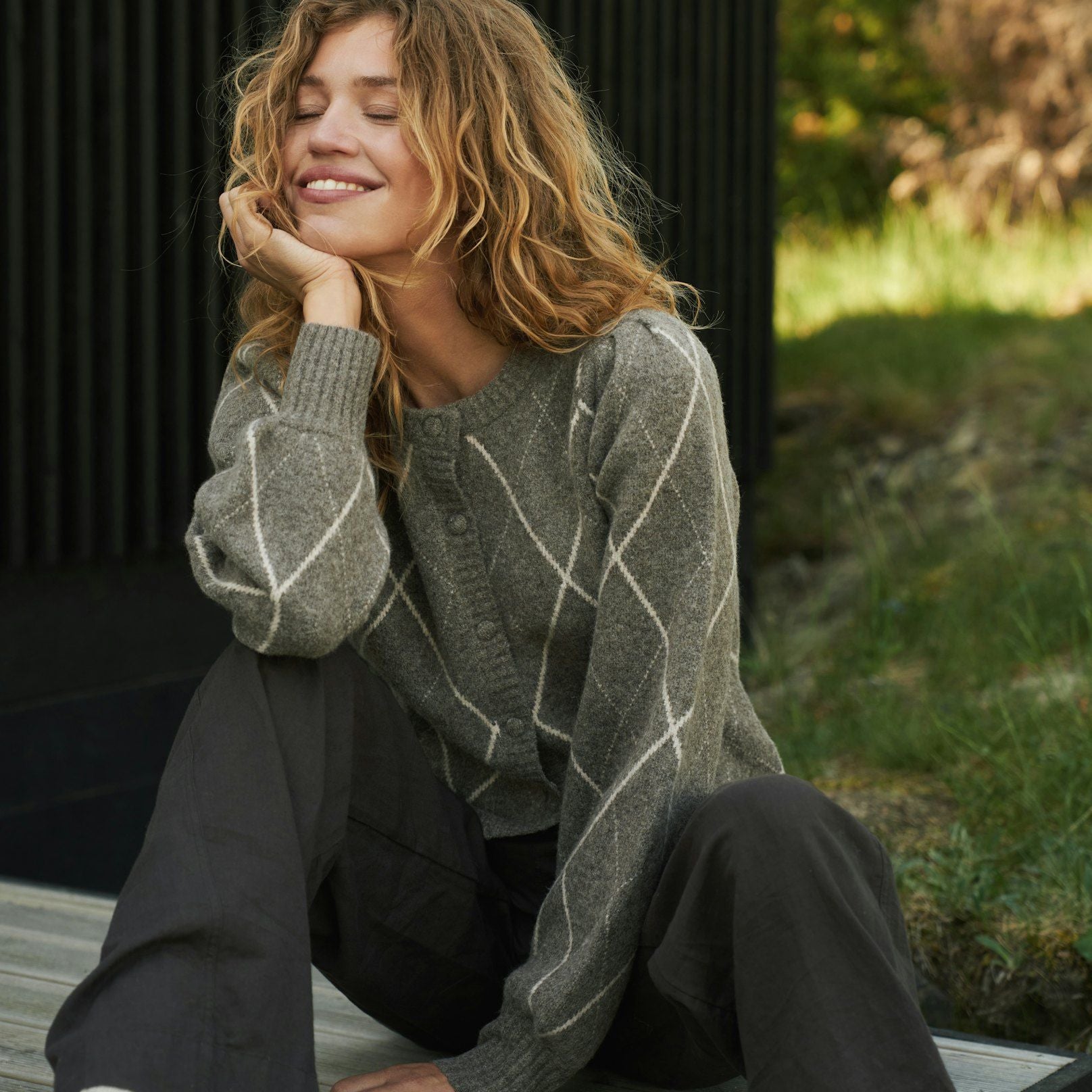 NEO NOIR VEST KOTEAS CHECK KNIT CARDIGAN TAUPE