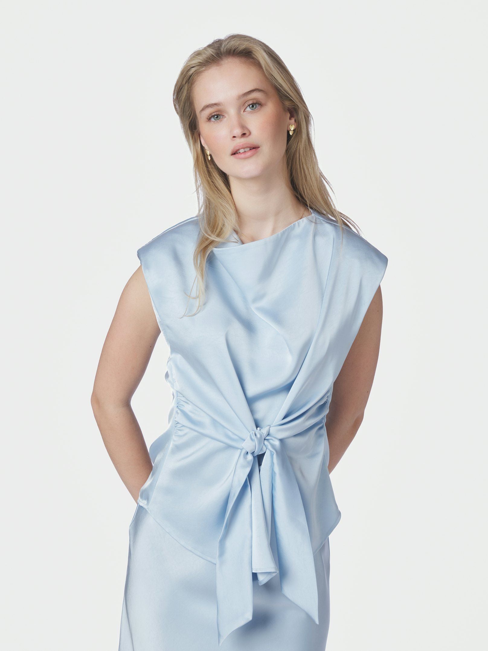 NEO NOIR TOP KATARIM HEAVY SATEEN LIGHT BLUE