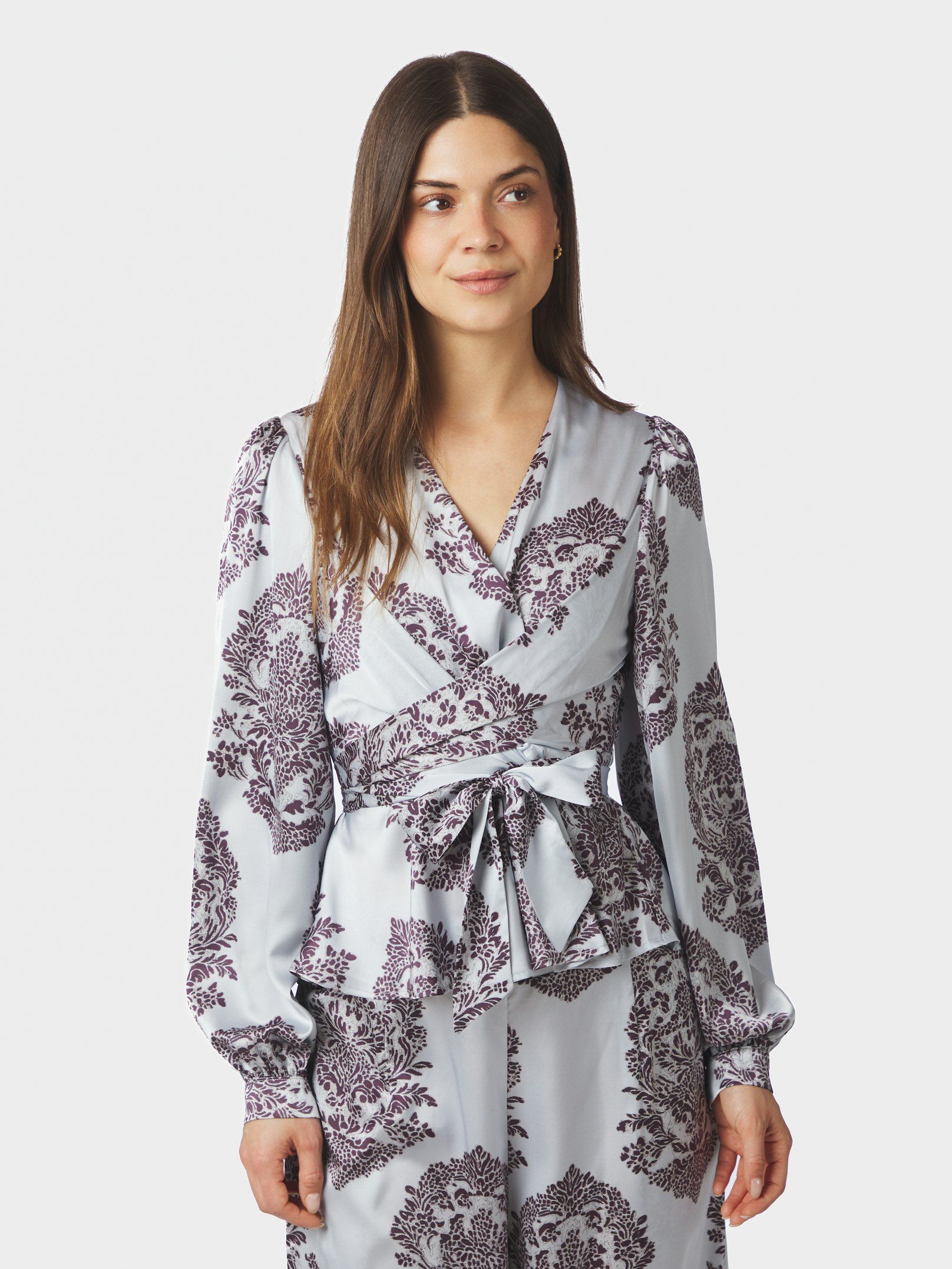 NEO NOIR BLOUSE RISTA DECO DROP LIGHT BLUE