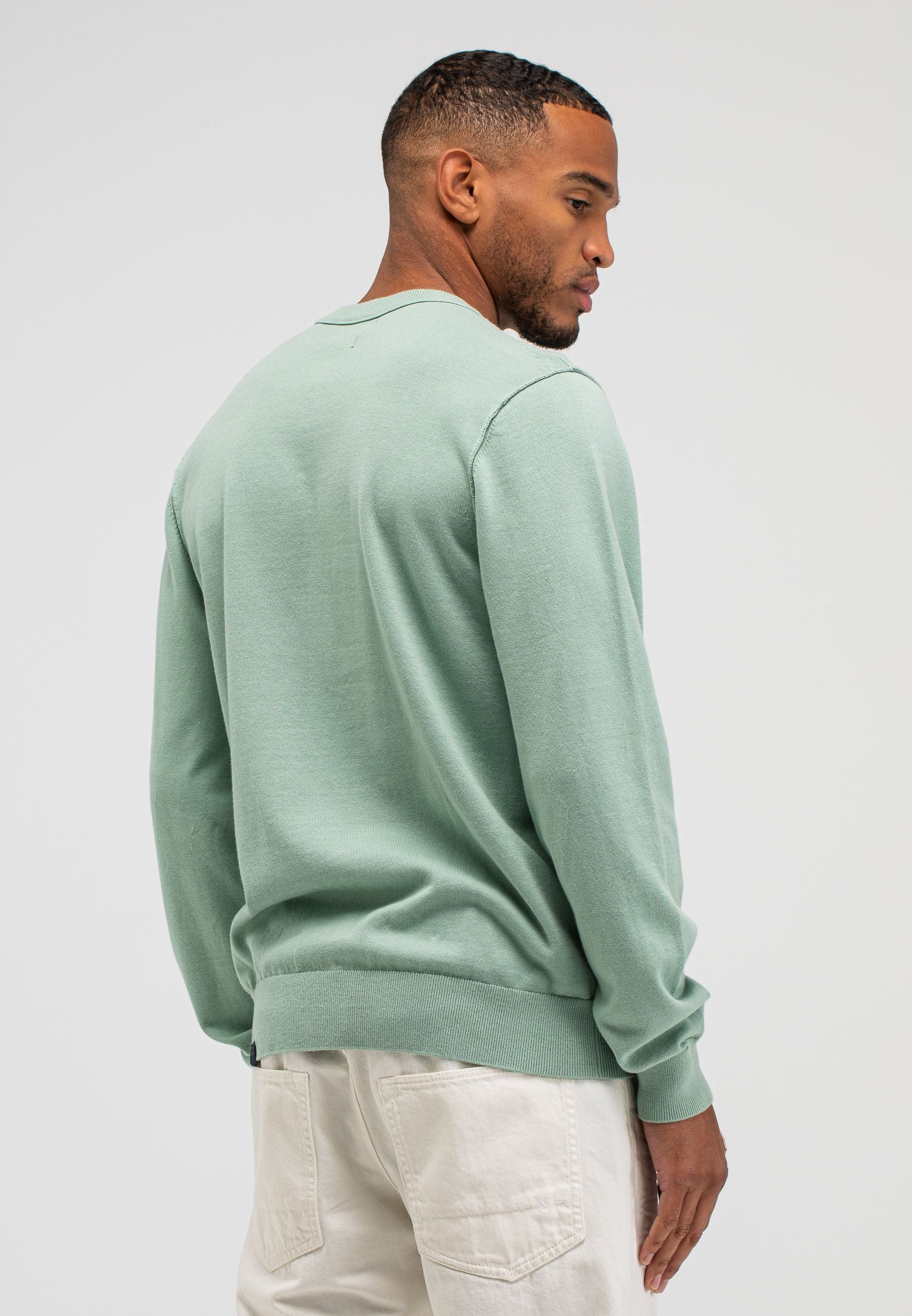 BUTCHER OF BLUE PULLOVER CLIFDEN CO CREW INARI GREEN