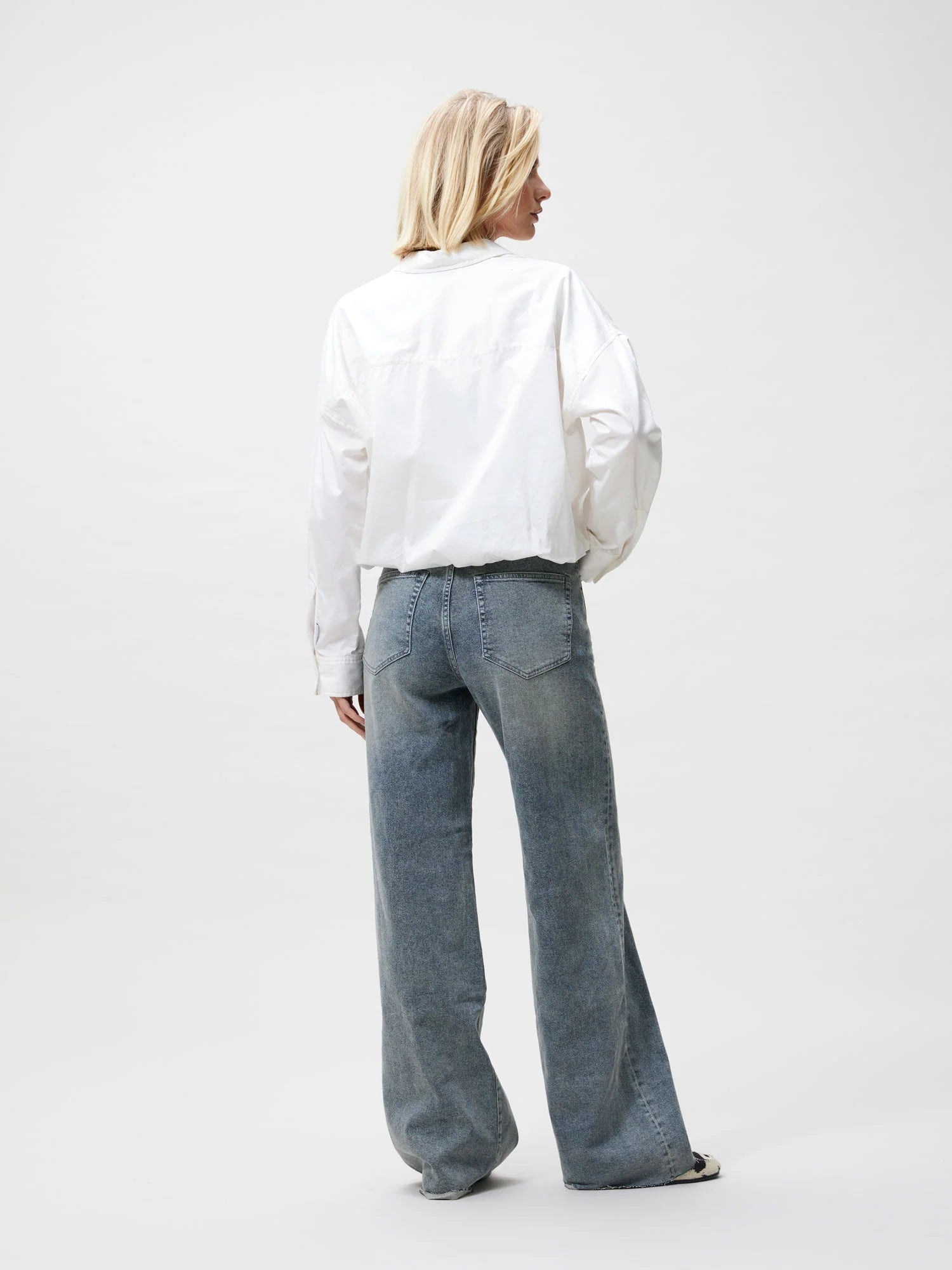 CATWALK JUNKIE BLOUSE TUCK IN EFFECT OFF WHITE