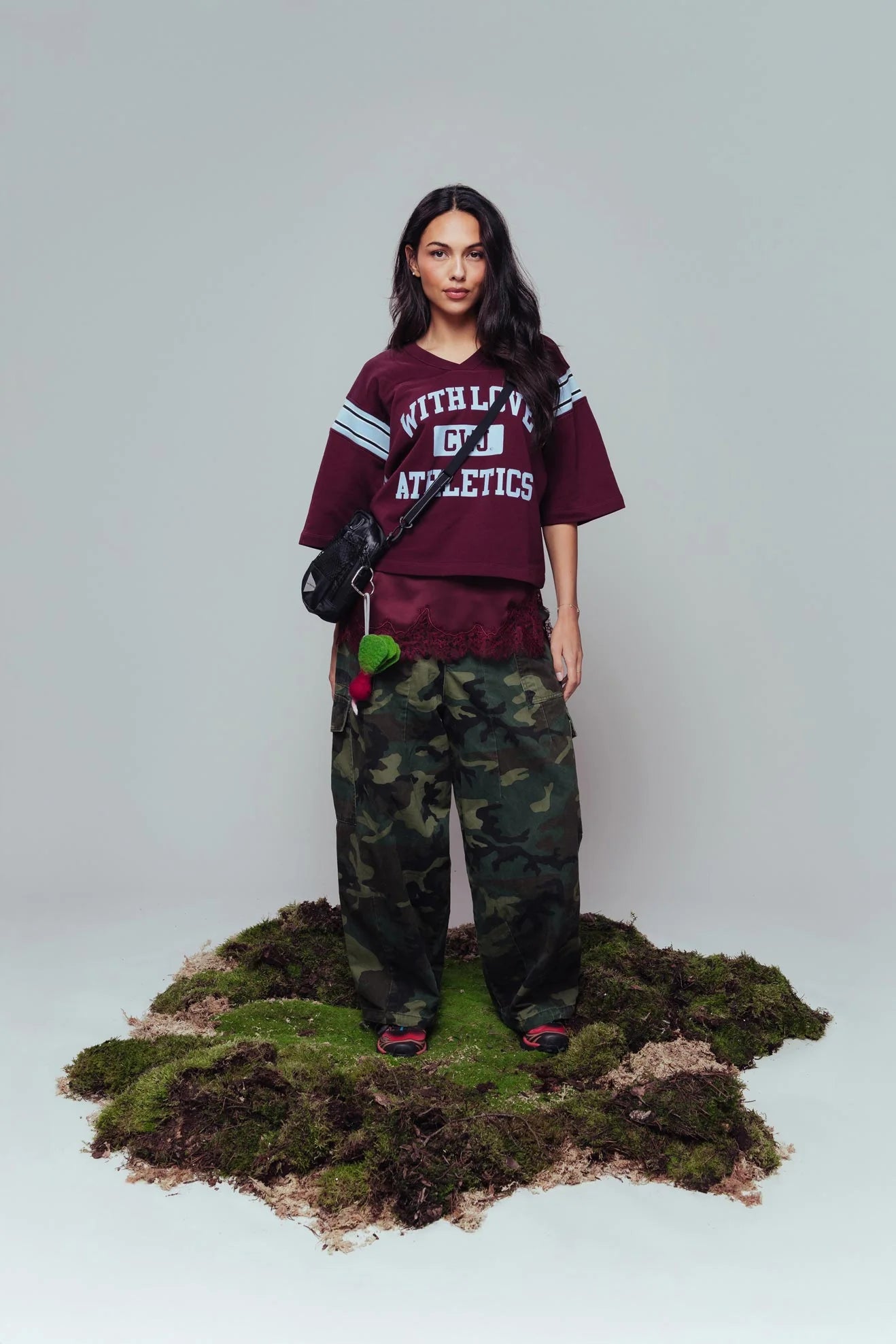 CATWALK JUNKIE SWEATER SPORTY GRAPHIC SHORT SLEEVE MERLOT