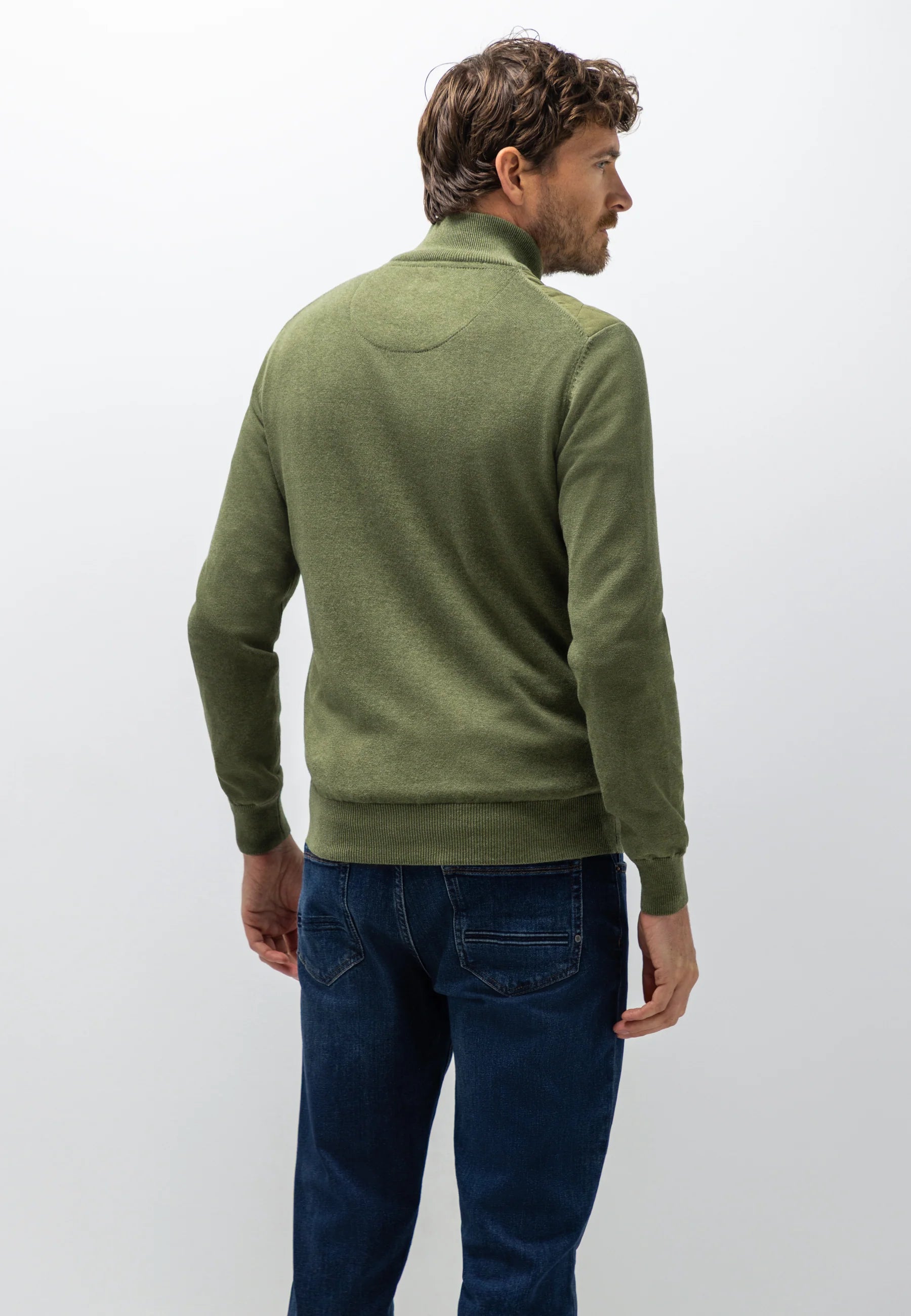 STATE OF ART VEST MET DOORGESTIKTE VOORZIJDE MOSGROEN