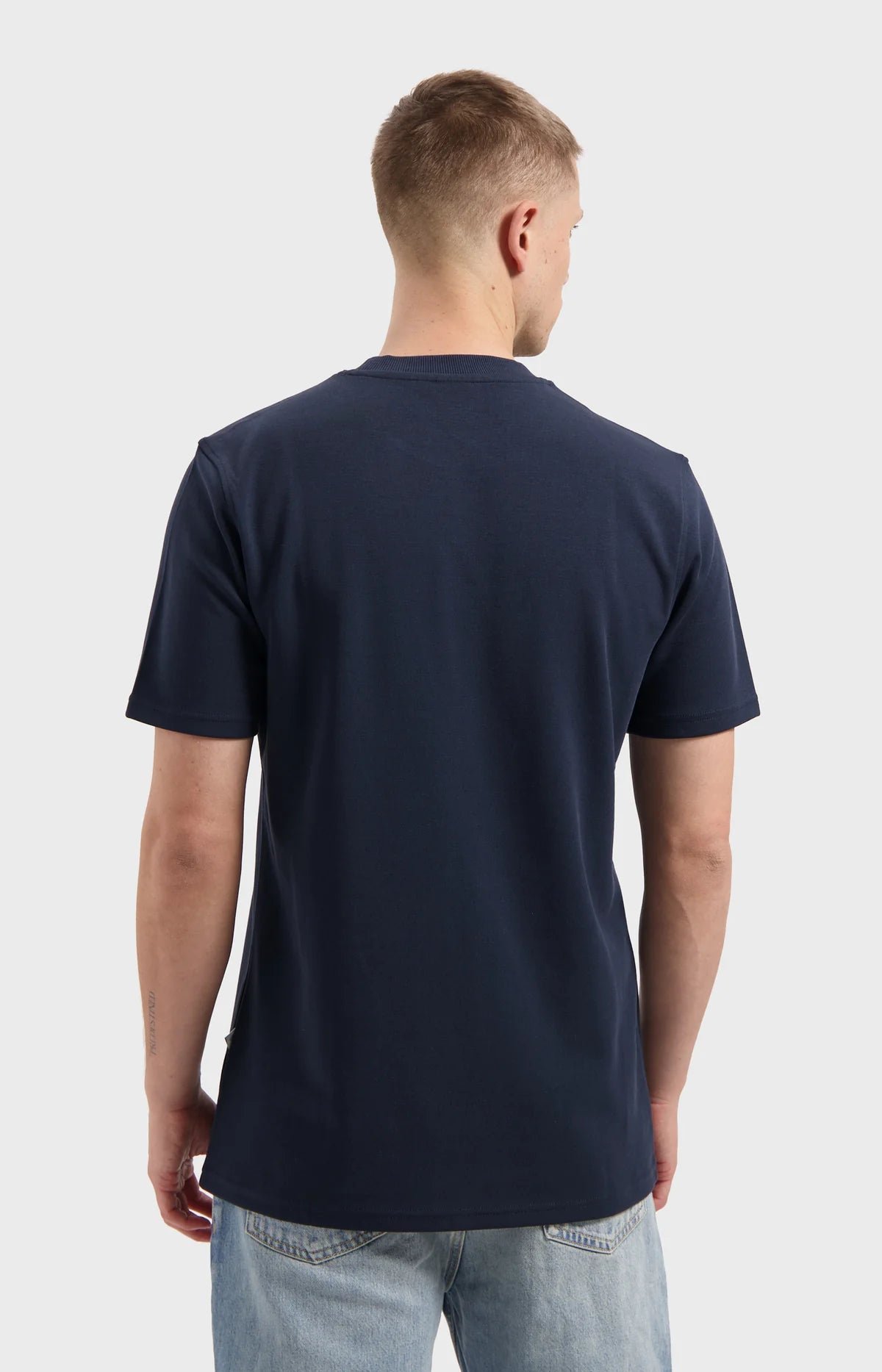 LAW OF THE SEA T-SHIRT OUTCROP BASIC TEE SKY CAPTAIN