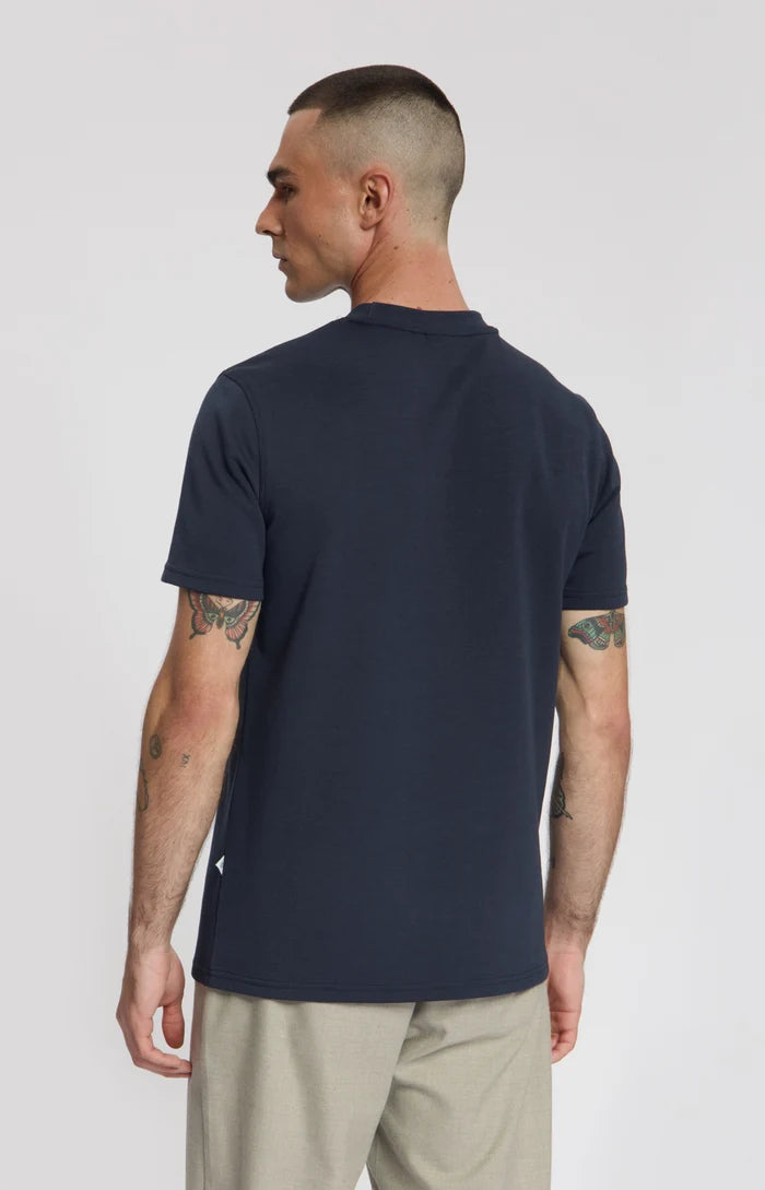 LAW OF THE SEA T-SHIRT OUTCROP BASIC TEES SKY CAPTAIN