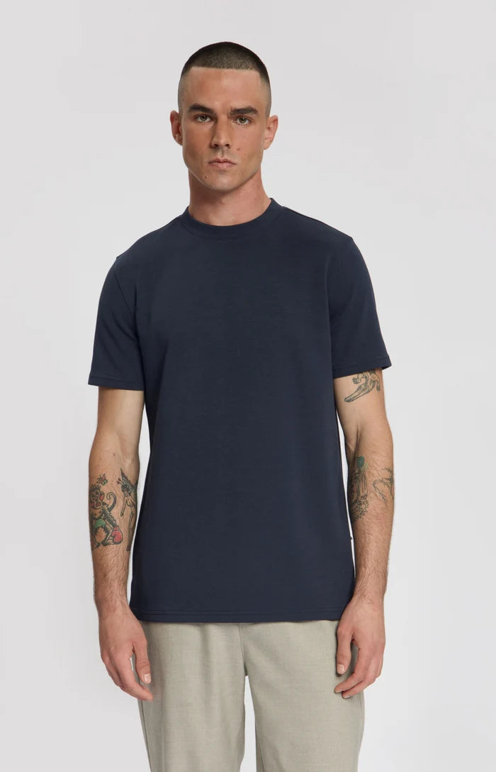 LAW OF THE SEA T-SHIRT OUTCROP BASIC TEES SKY CAPTAIN