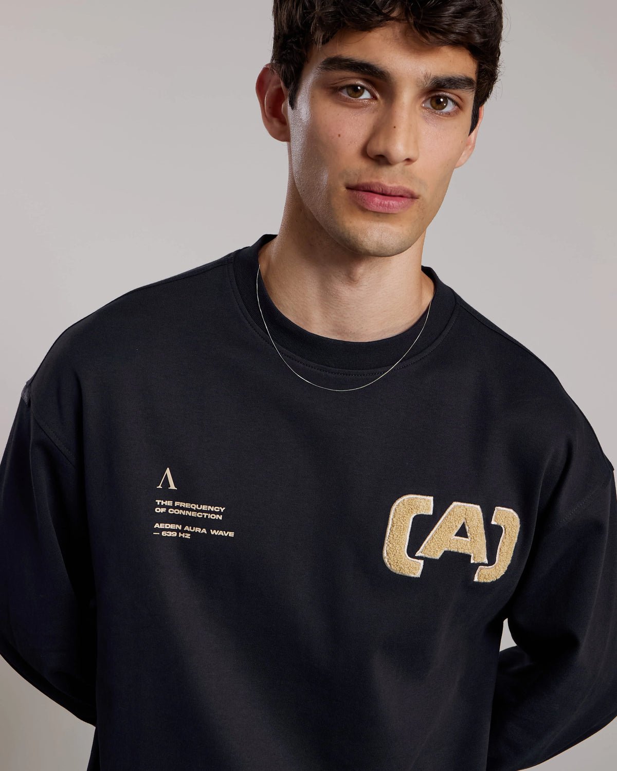 AEDEN SWEATER ARIS LONGSLEEVE TEE BLACK