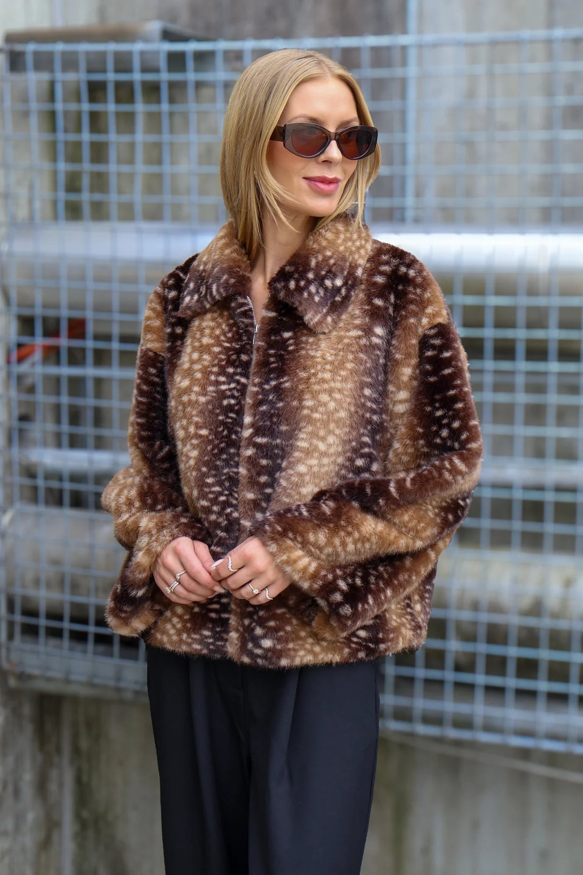 A-VIEW JAS BAMBI FAUX FUR JACKET BROWN/SAND