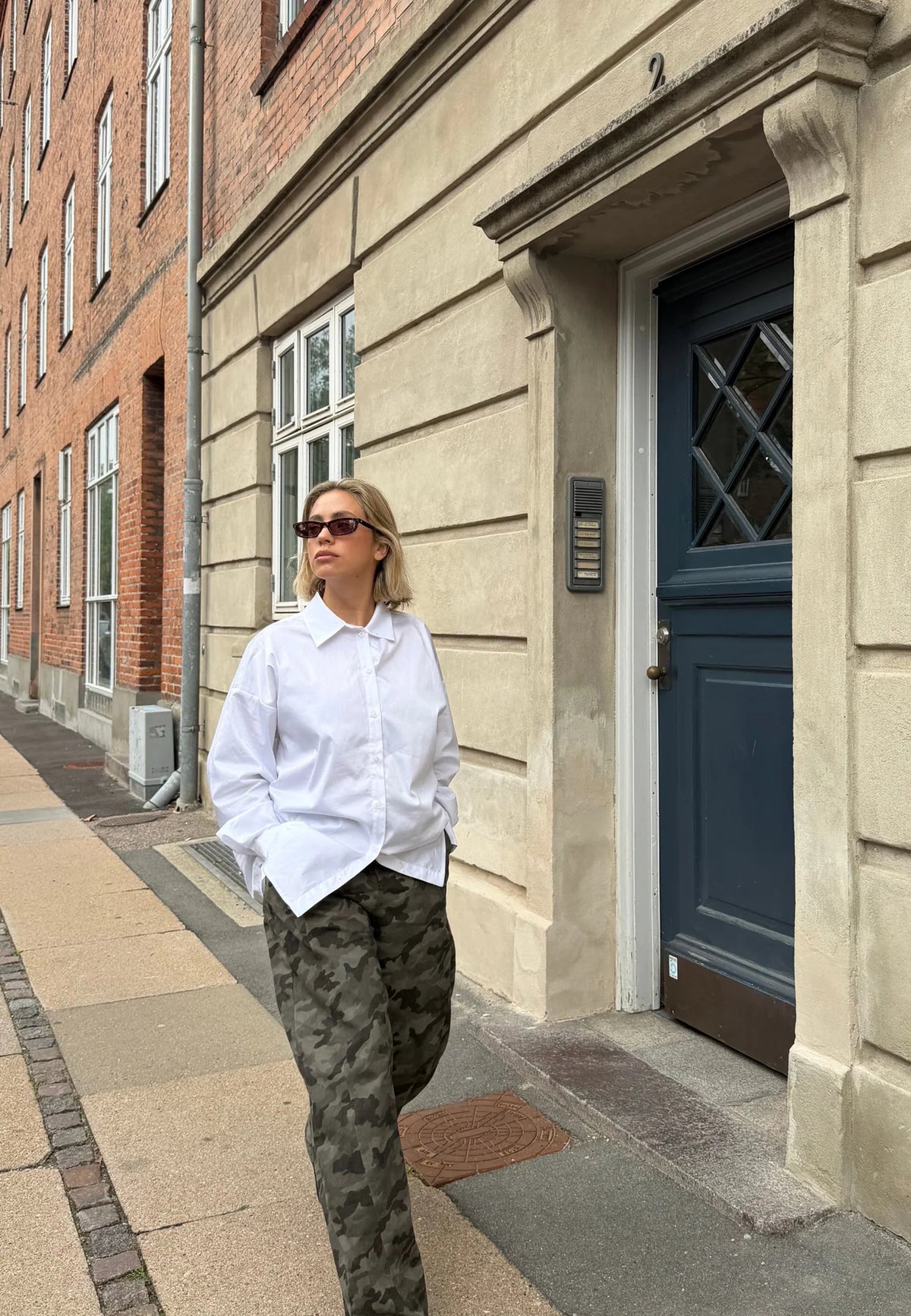 COSTER COPENHAGEN PANTS CAMOUFLAGE WITH CUTLINES ANNA FIT CAMO