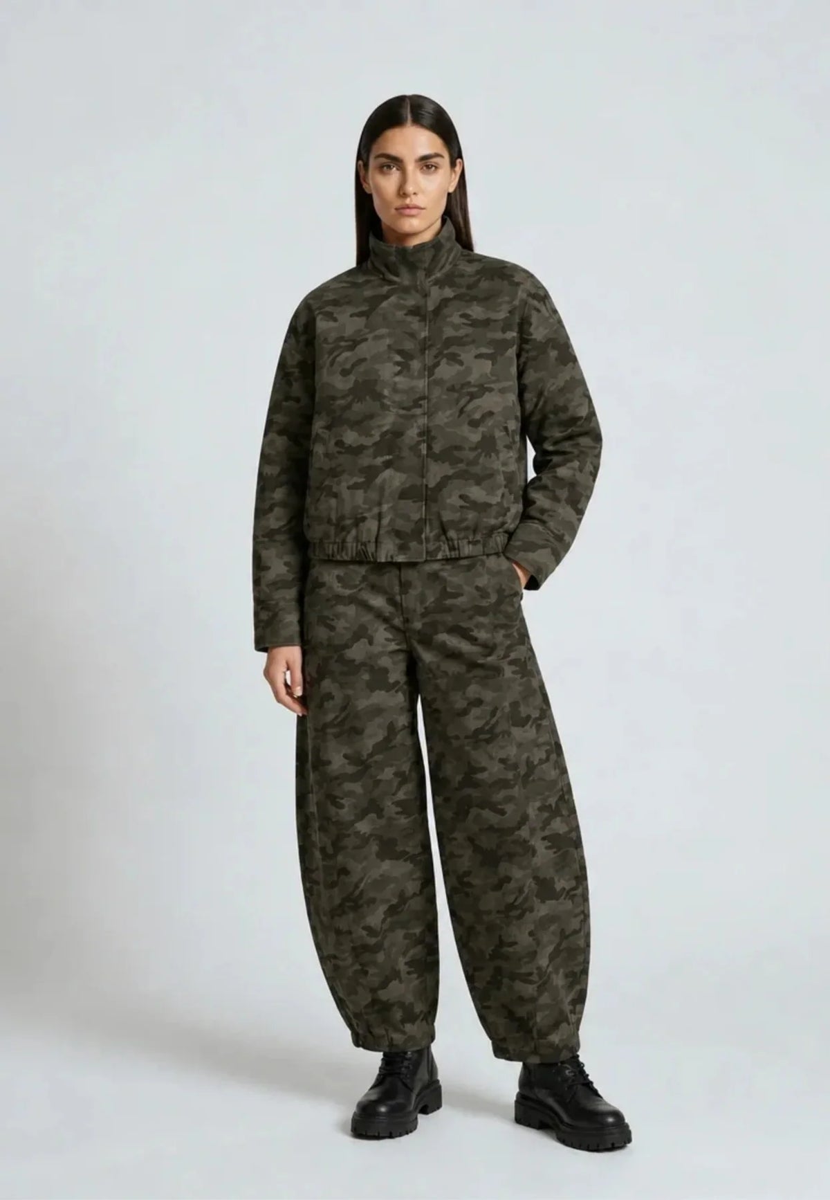 COSTER COPENHAGEN PANTS CAMOUFLAGE WITH CUTLINES ANNA FIT CAMO