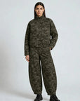 COSTER COPENHAGEN PANTS CAMOUFLAGE WITH CUTLINES ANNA FIT CAMO