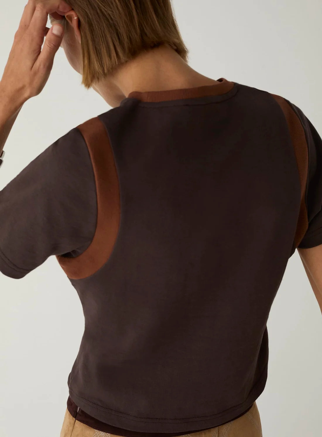 LAAGAM T-SHIRT LUMEA LOGO BROWN
