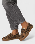 BLACKSTONE WOMEN SCHOENEN SIERRA ASTER SLIP-ONS LEOPARD
