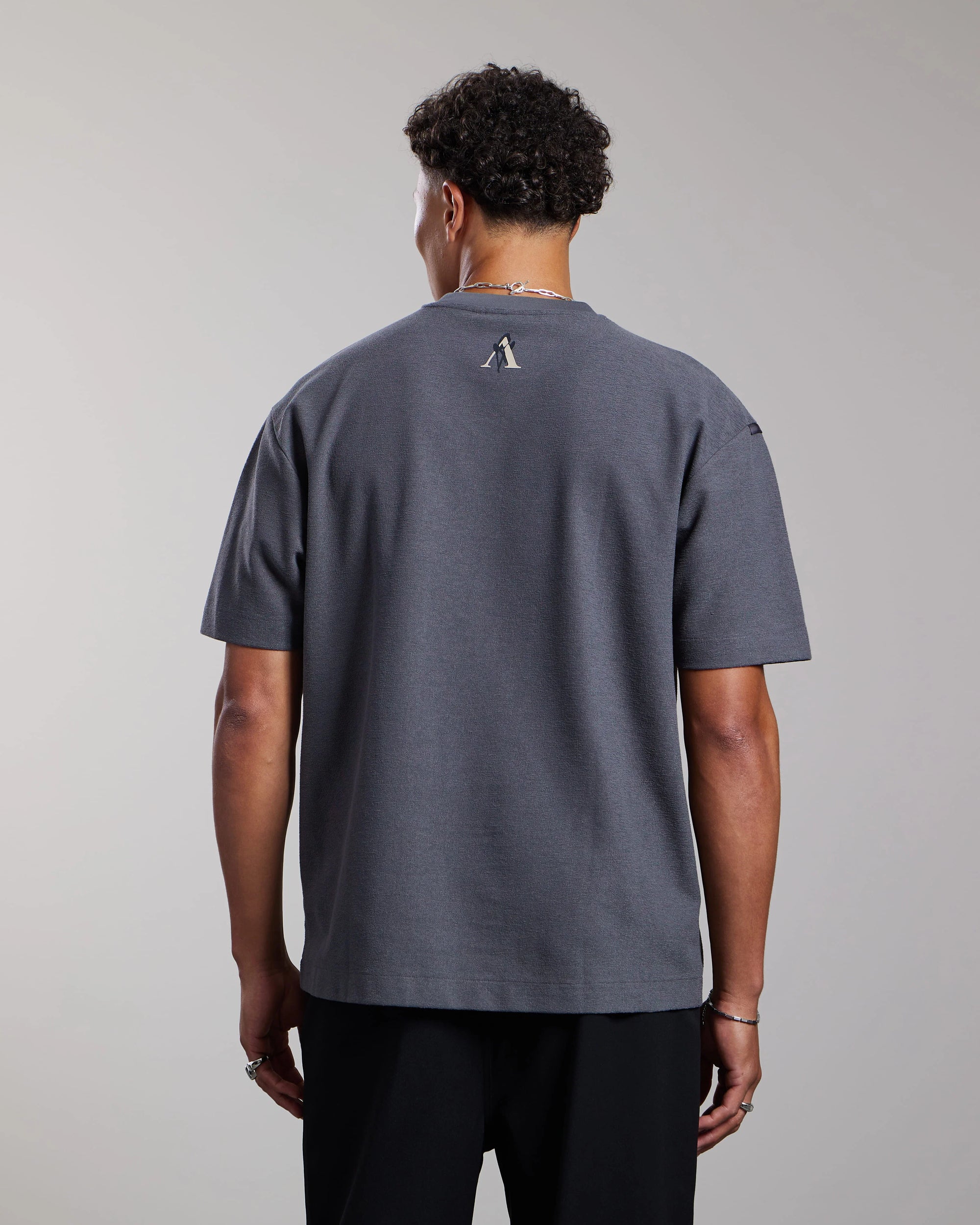 AEDEN T-SHIRT HIRO TEE RAVEN