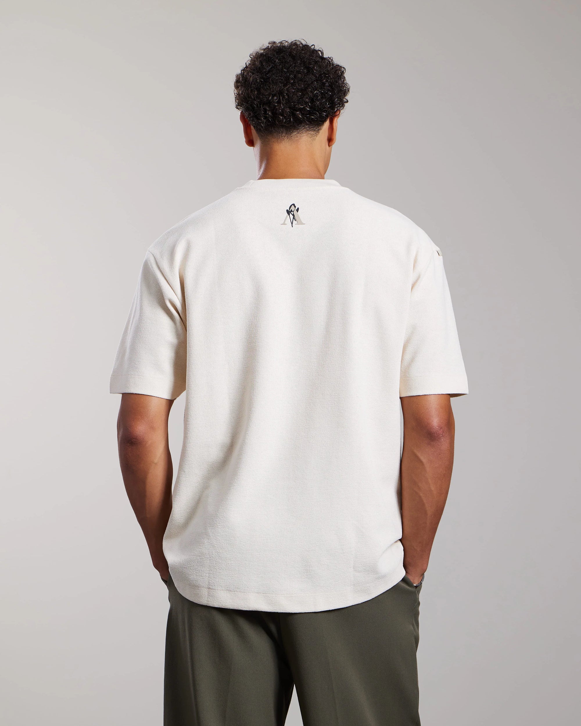 AEDEN T-SHIRT HIRO TEE WHITE CAP GREY