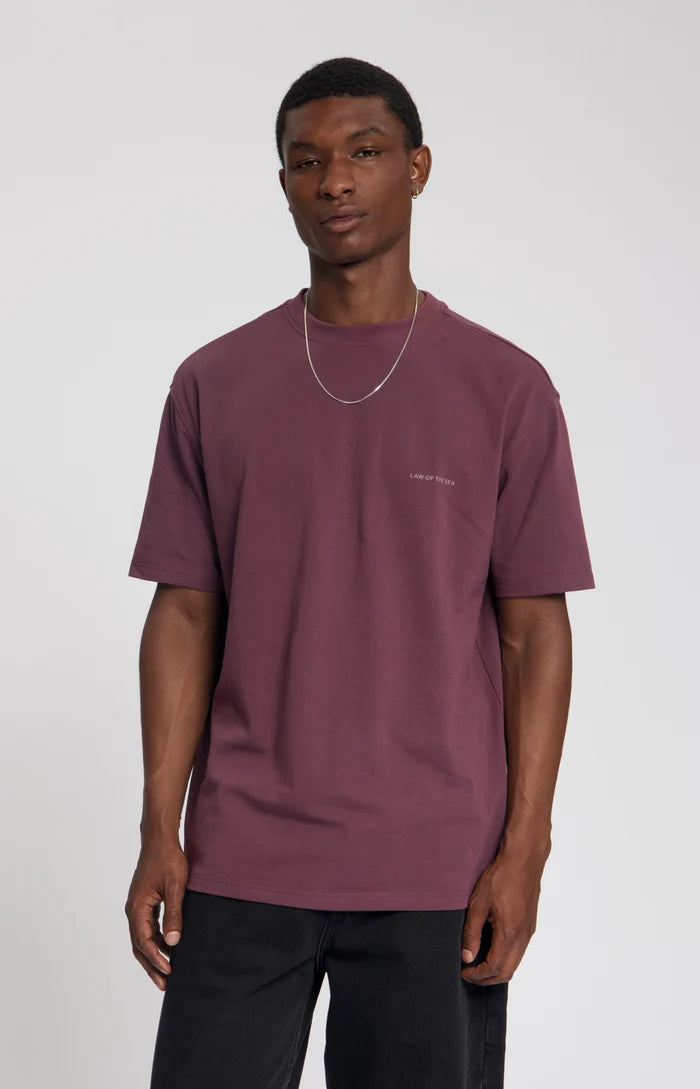 LAW OF THE SEA T-SHIRT VAPOUR ARTWORK HUCKLEBERRY