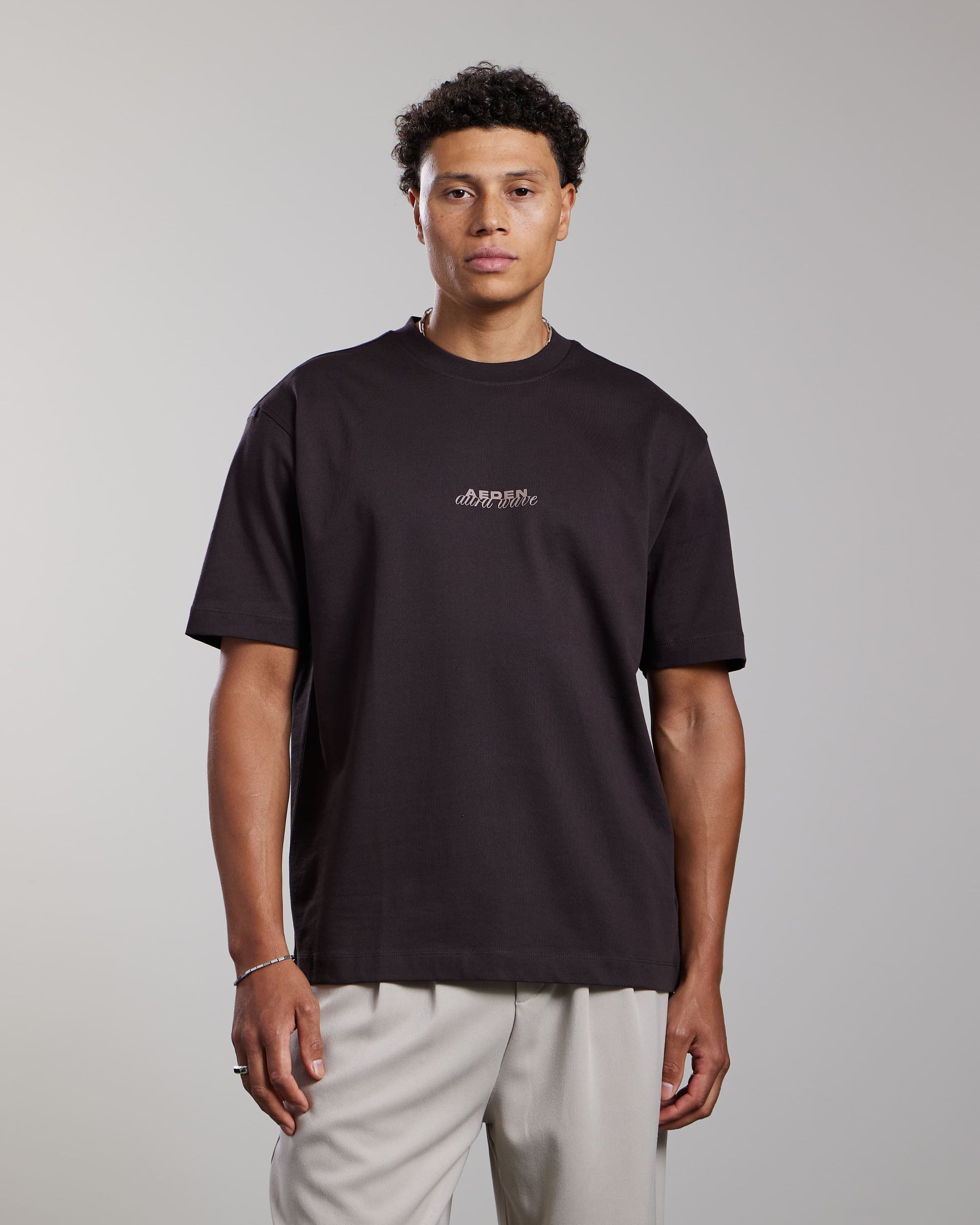AEDEN T-SHIRT LUCIUS TEE GANACHE
