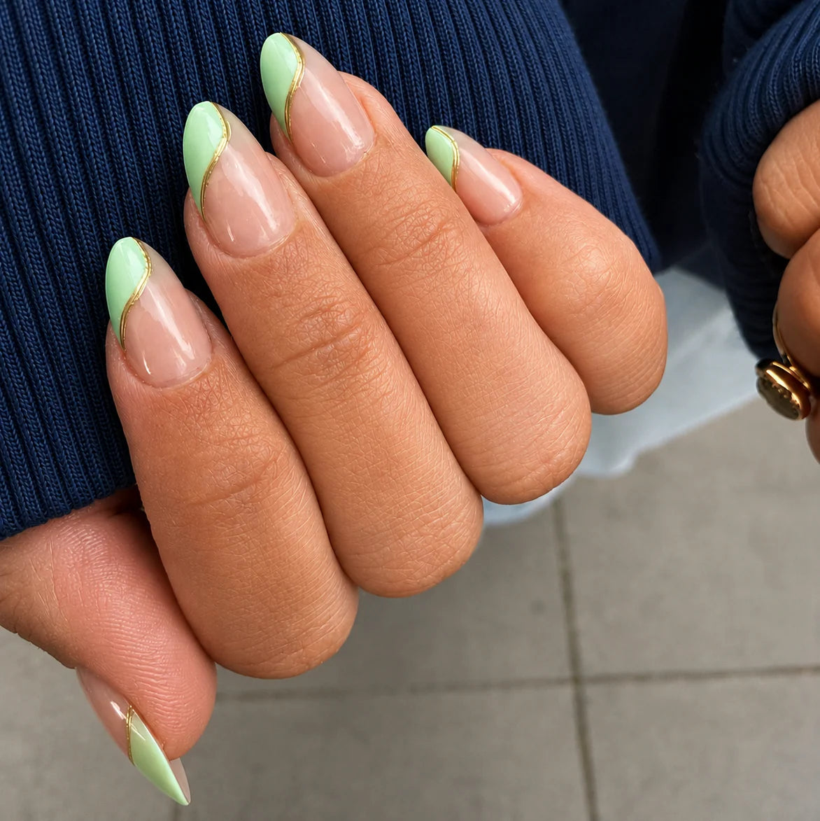 FREAKY NAILS GELNAGELS PRESS-ON MATCHA SWIRL ♥