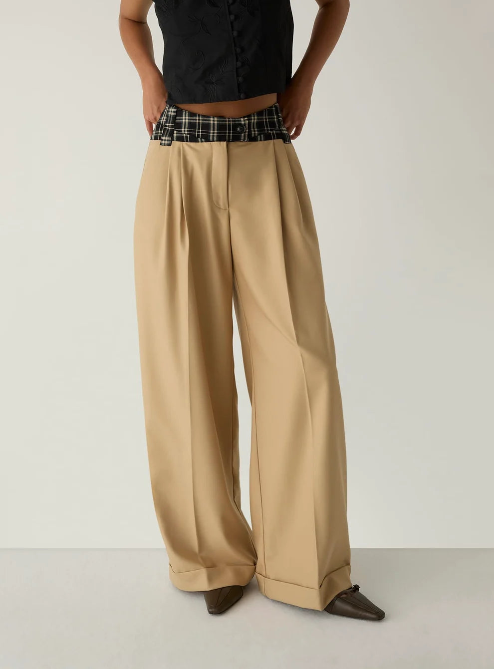 LAAGAM PANTS SMITH TAILORED SAND