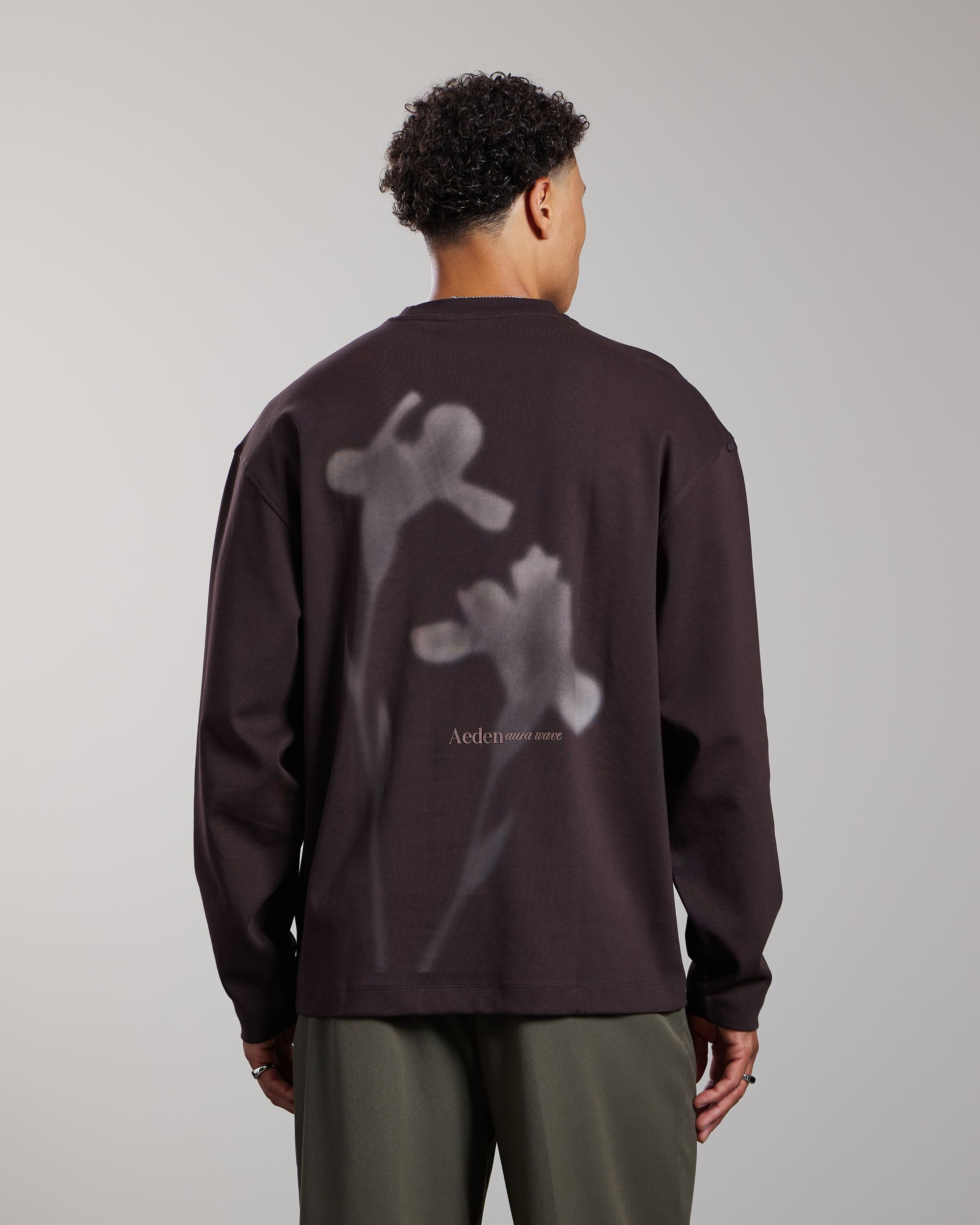 AEDEN SWEATER TOINE LONG-SLEEVE TEE GANACHE