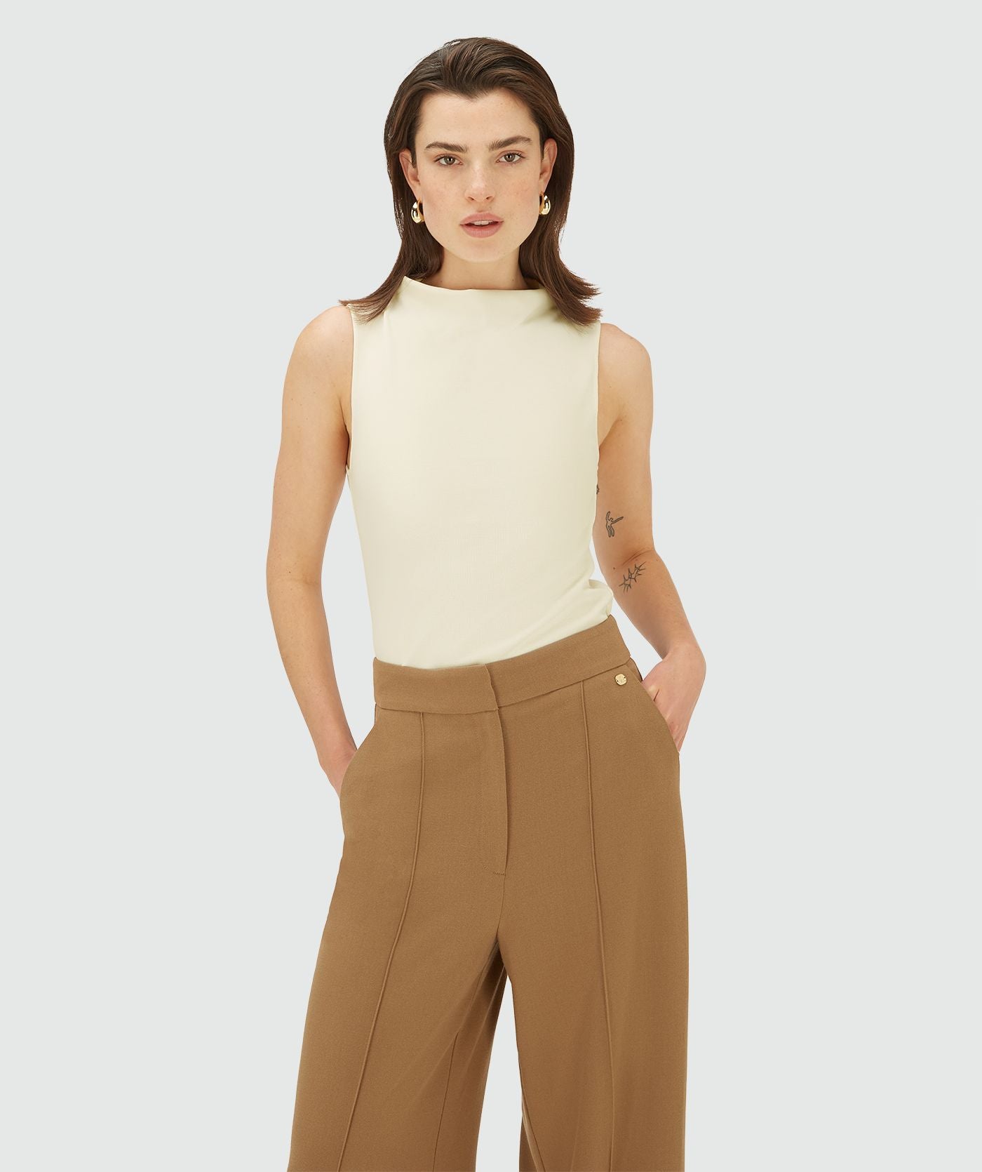 JOSH V TOP BIBI SLIM FIT CREME WHITE