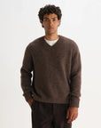 WAX LONDON PULLOVER KEMP V-NECK FLUFFY WOOL BLEND CHOCOLATE BROWN