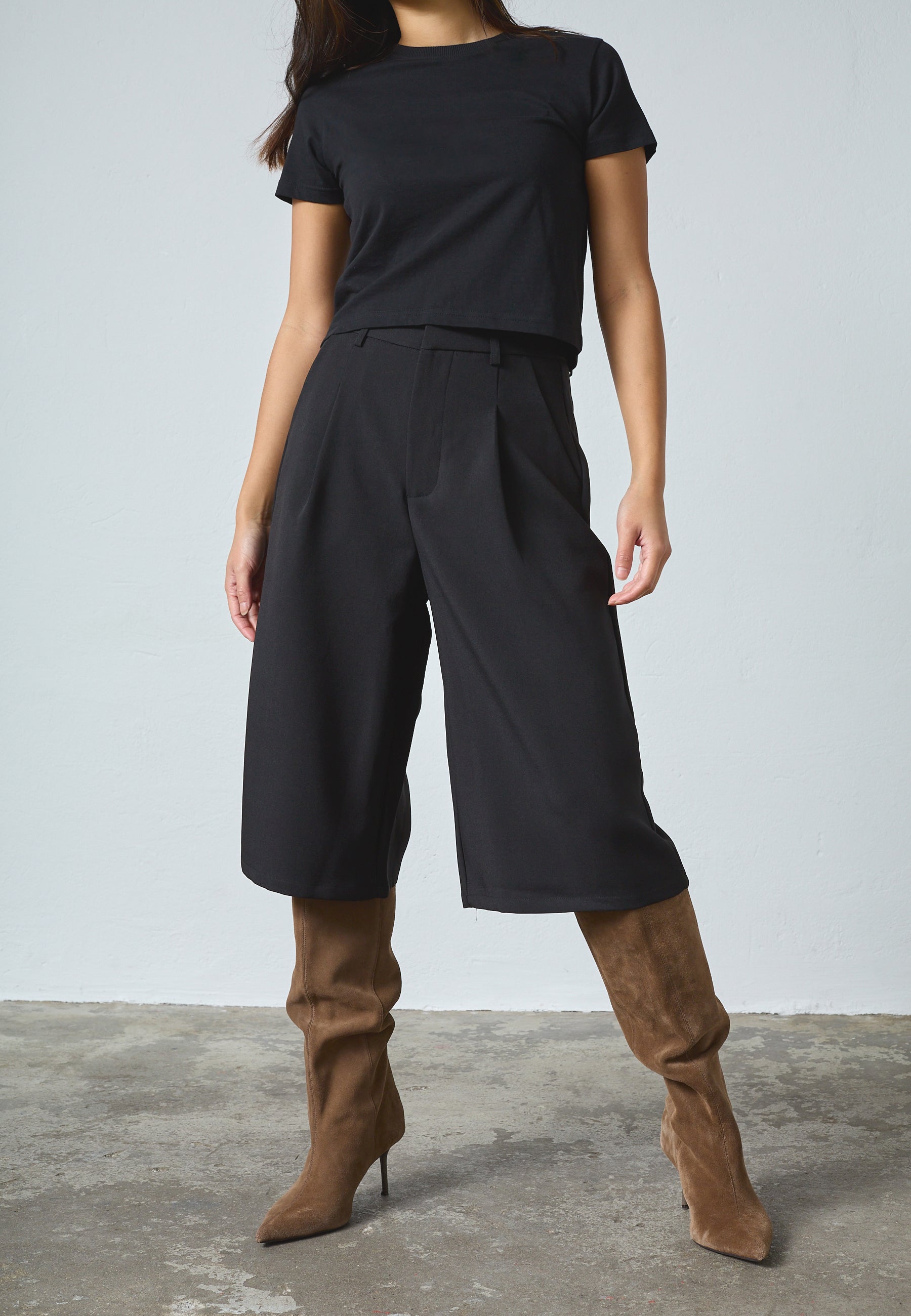 SISTERS POINT PANTS GREAT-L.SHO2 CULOTTE JORT BLACK