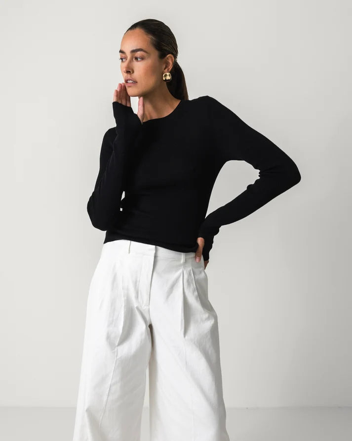 MAISON MÍARÉ TOP THUMP BLACK